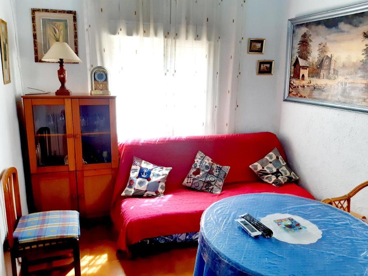 Charming House In Illar With Mountain View And Balcony Βίλα Εξωτερικό φωτογραφία