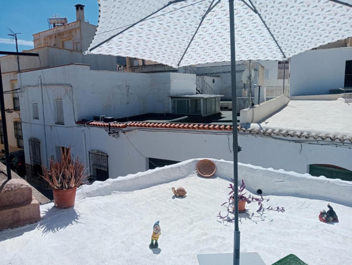 Charming House In Illar With Mountain View And Balcony Βίλα Εξωτερικό φωτογραφία