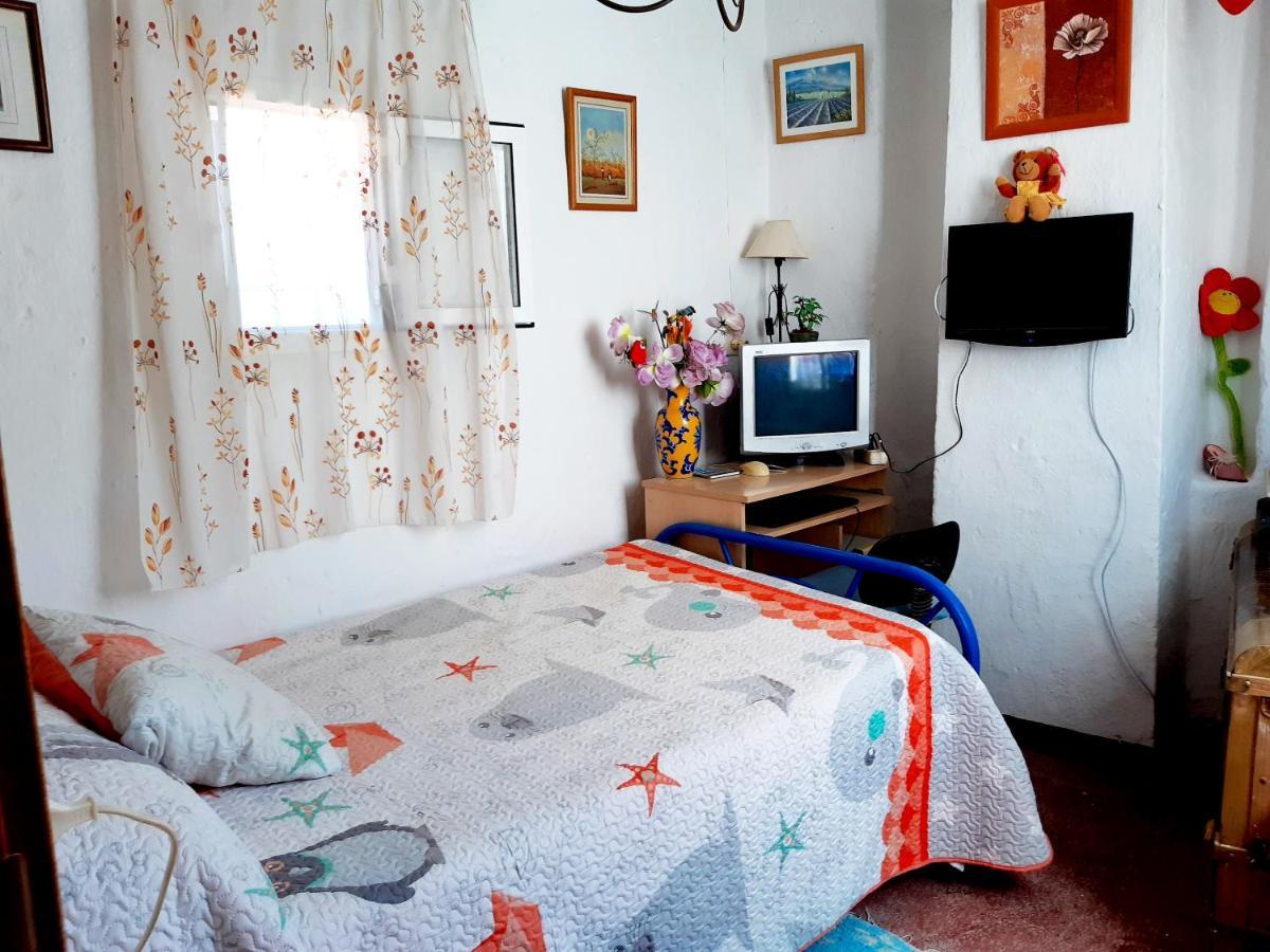 Charming House In Illar With Mountain View And Balcony Βίλα Εξωτερικό φωτογραφία