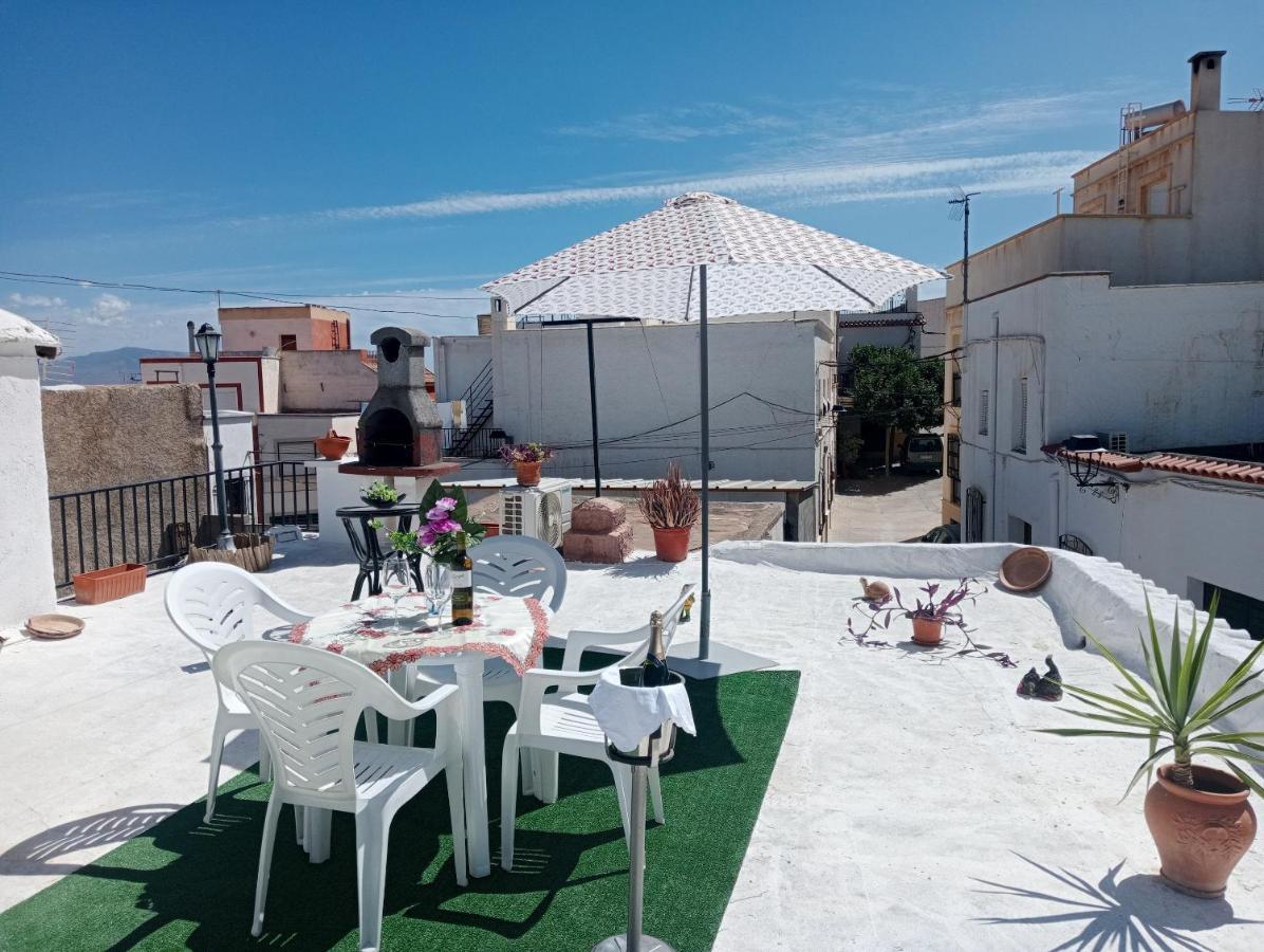 Charming House In Illar With Mountain View And Balcony Βίλα Εξωτερικό φωτογραφία
