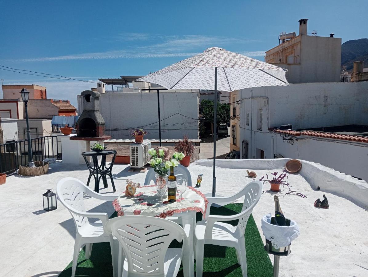 Charming House In Illar With Mountain View And Balcony Βίλα Εξωτερικό φωτογραφία