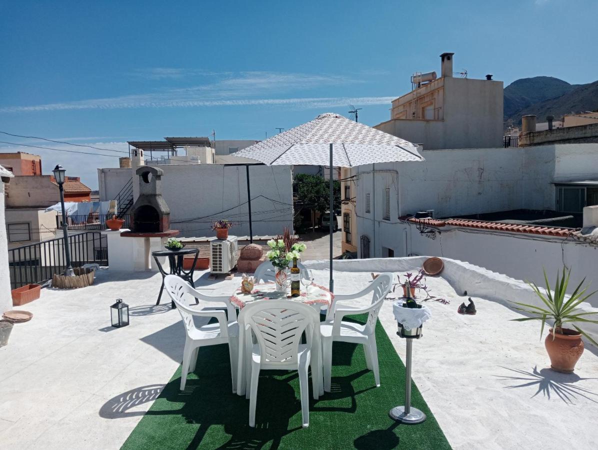 Charming House In Illar With Mountain View And Balcony Βίλα Εξωτερικό φωτογραφία