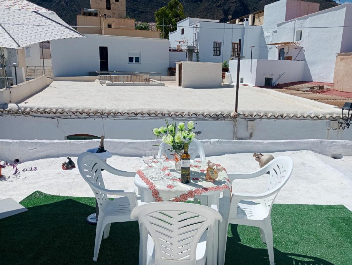 Charming House In Illar With Mountain View And Balcony Βίλα Εξωτερικό φωτογραφία