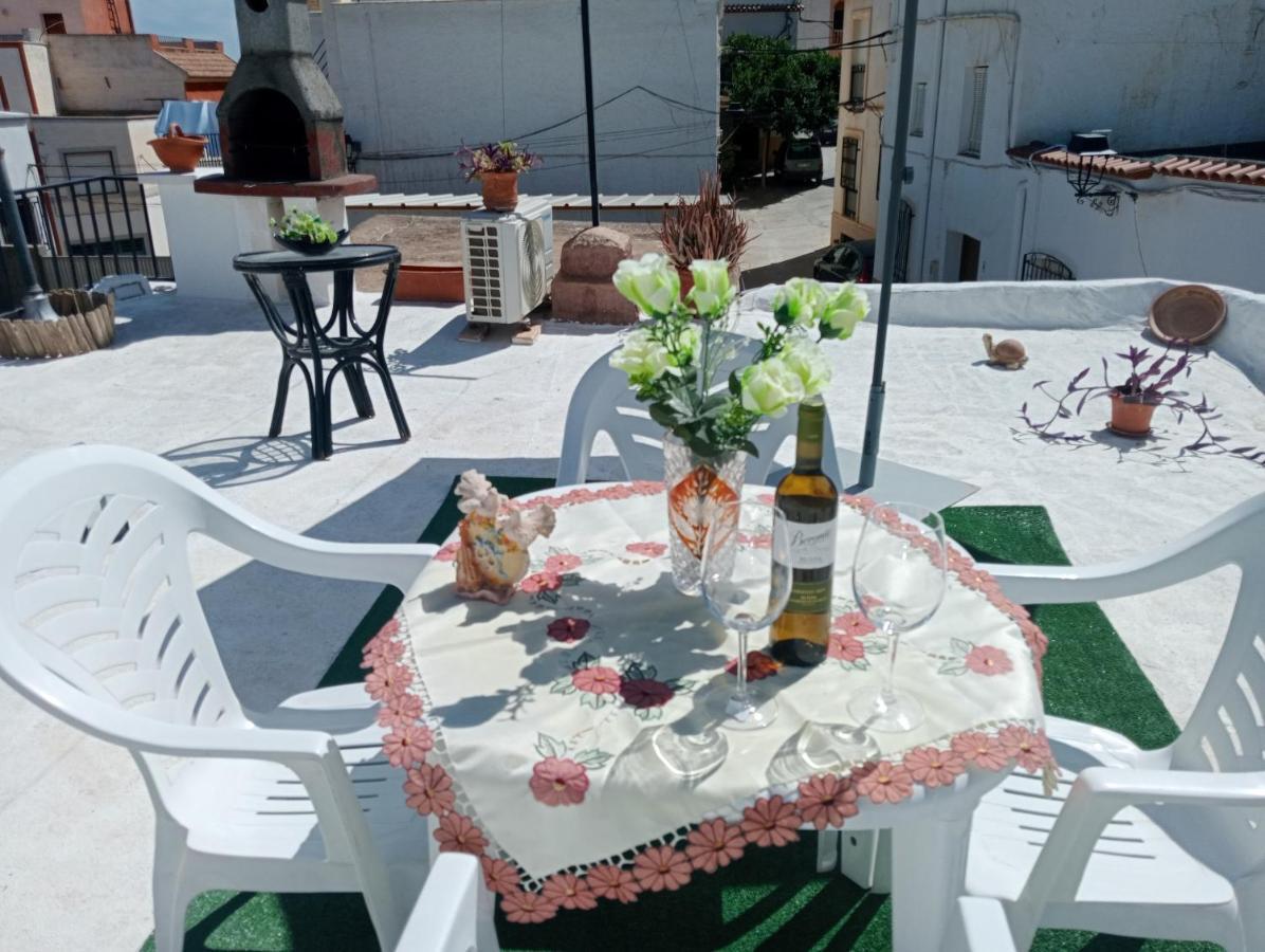 Charming House In Illar With Mountain View And Balcony Βίλα Εξωτερικό φωτογραφία