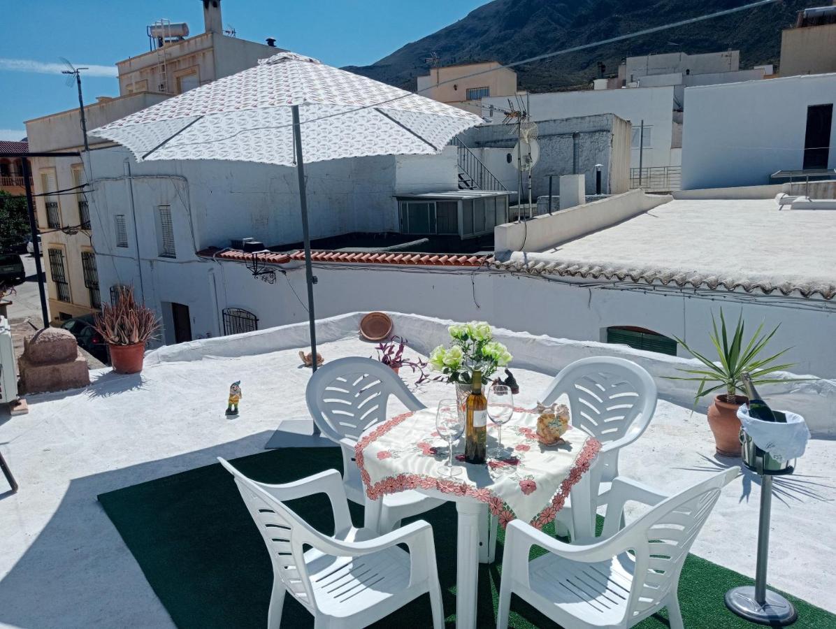 Charming House In Illar With Mountain View And Balcony Βίλα Εξωτερικό φωτογραφία